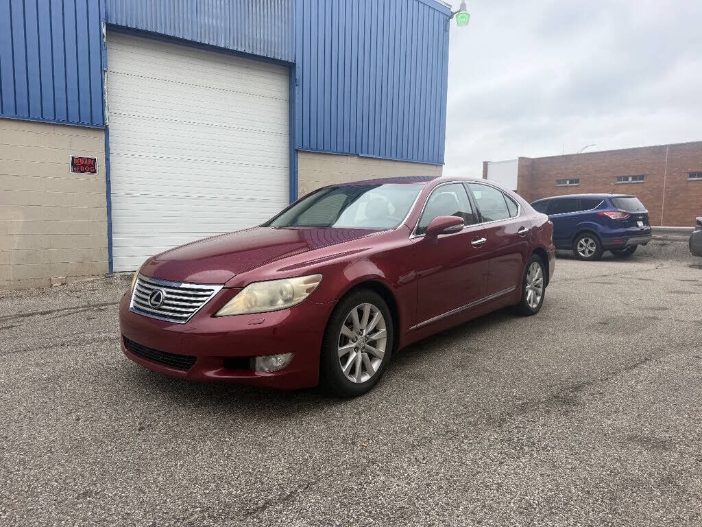 2011 LEXUS LS