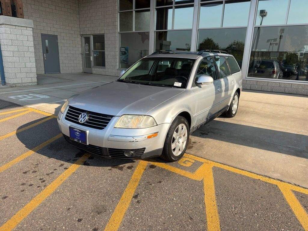 2005 VOLKSWAGEN Passat