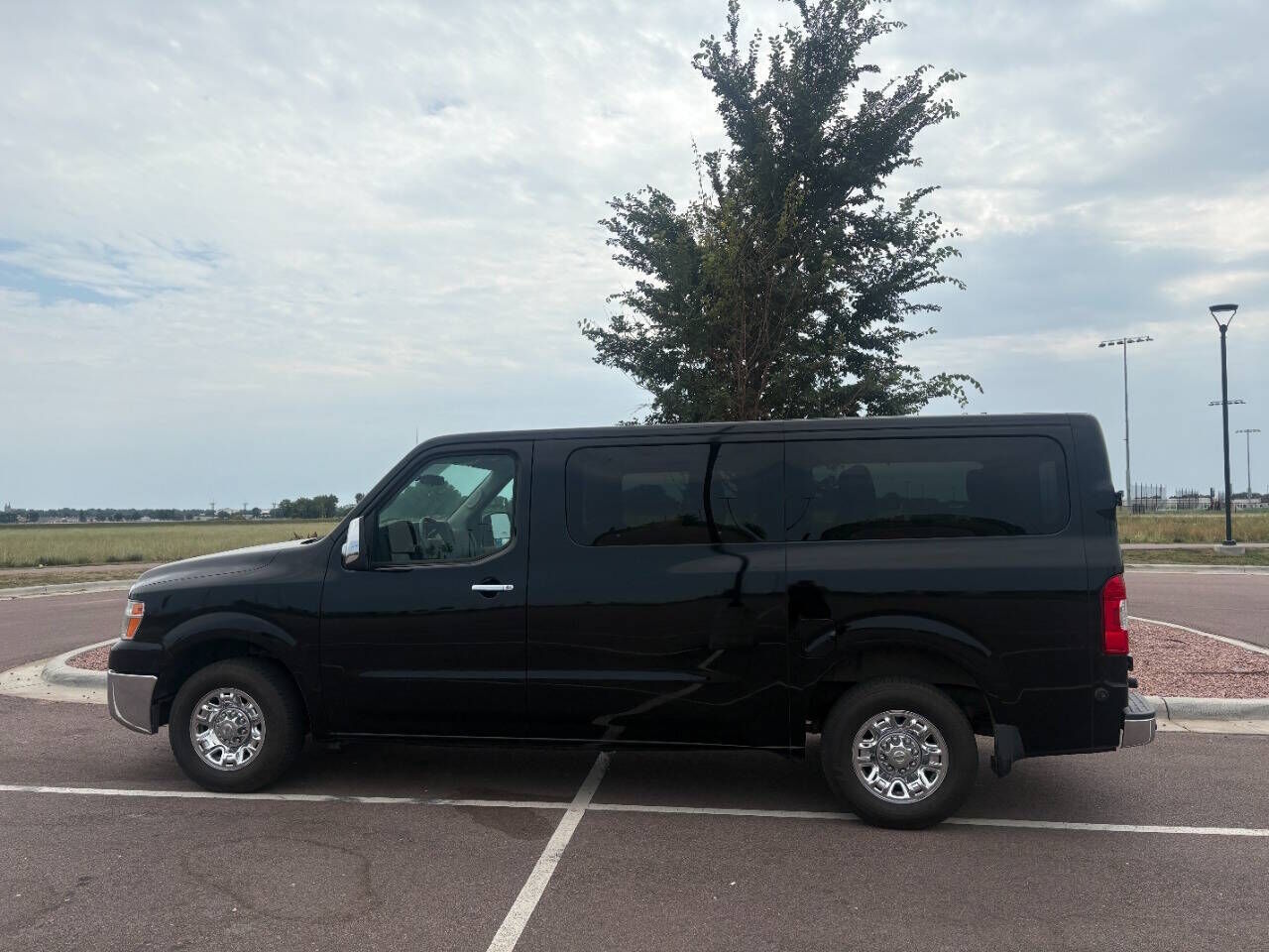 2019 NISSAN NV3500