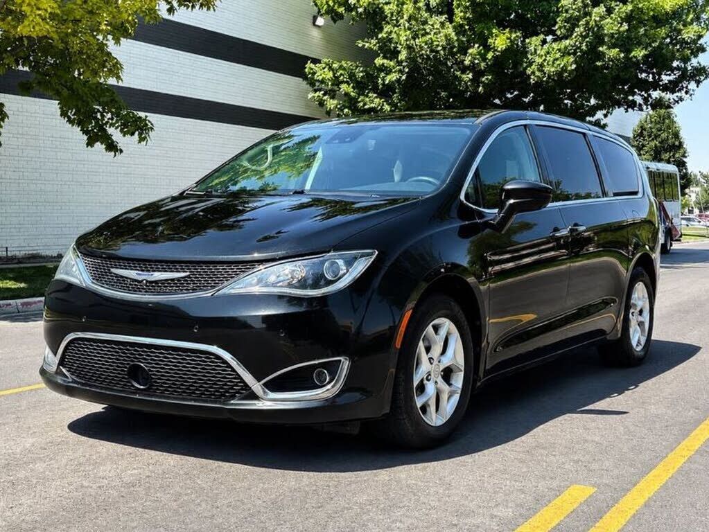 2020 CHRYSLER Pacifica
