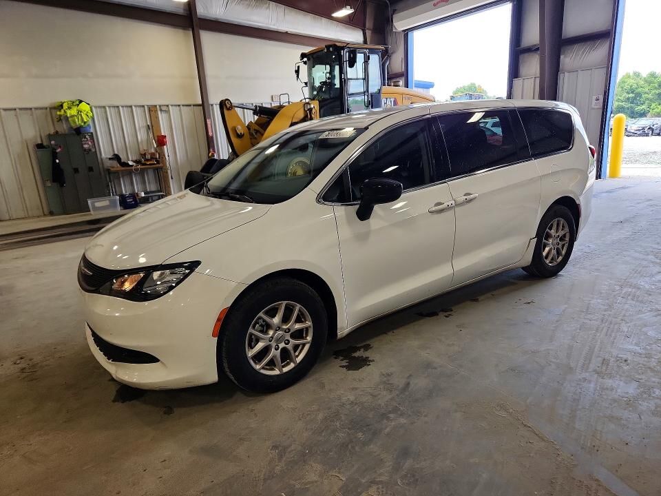 2024 CHRYSLER Voyager