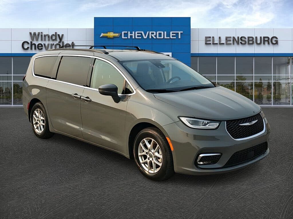 2022 CHRYSLER Pacifica