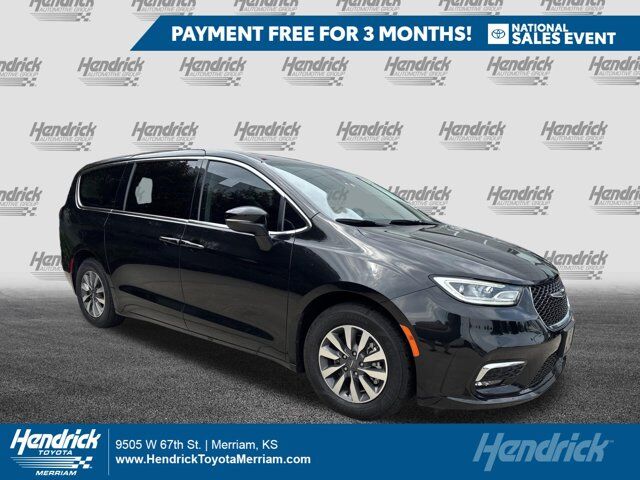 2023 CHRYSLER Pacifica