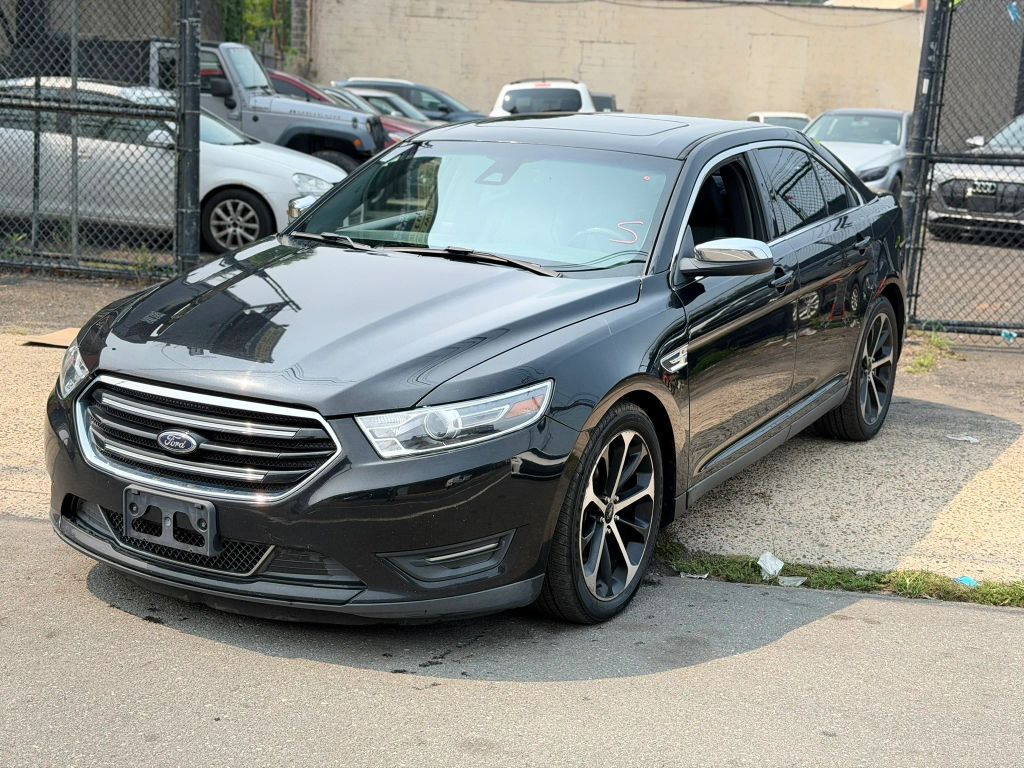 2015 FORD Taurus