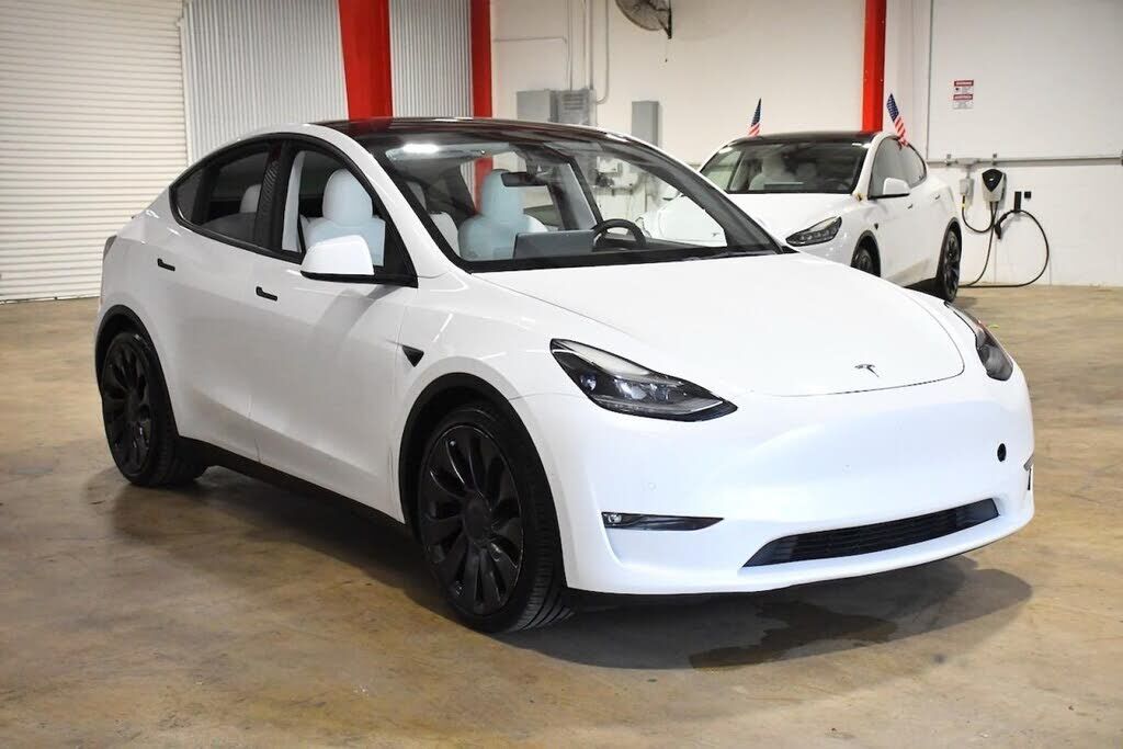 2021 TESLA Model Y