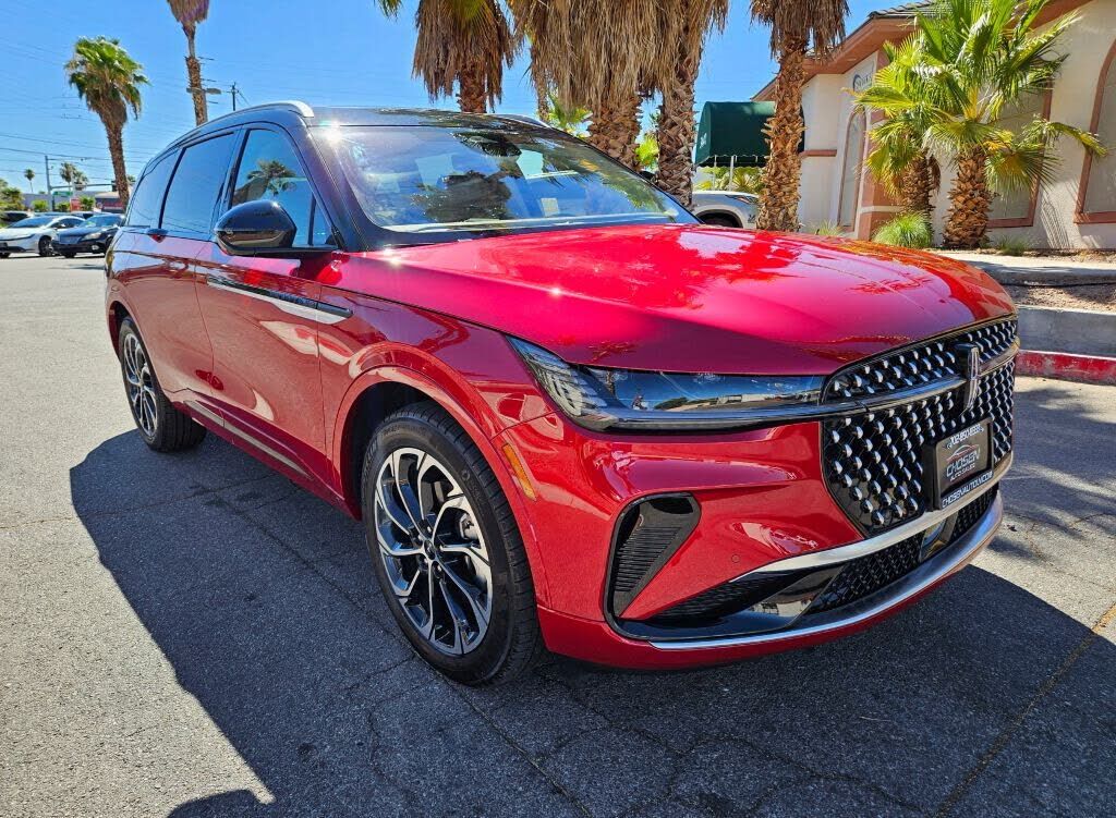 2025 LINCOLN Nautilus