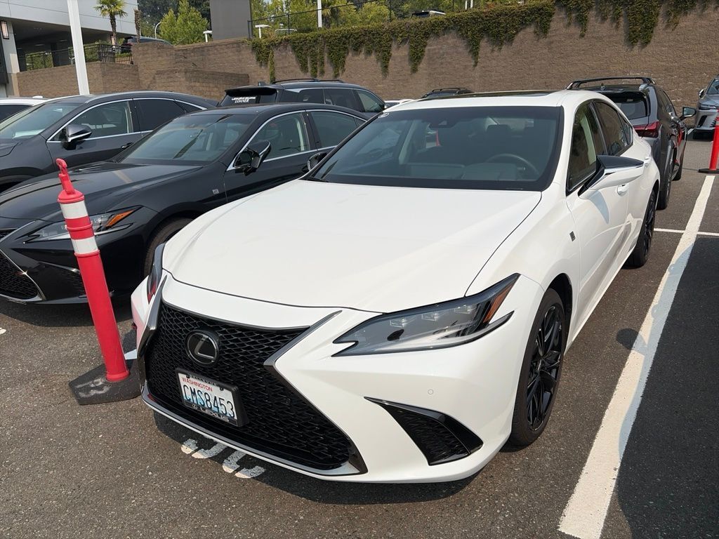 2024 LEXUS ES
