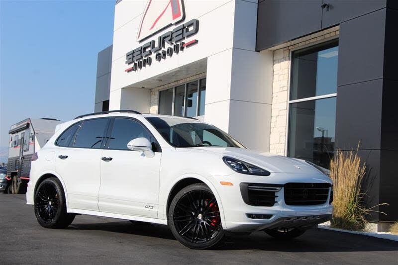 2018 PORSCHE Cayenne