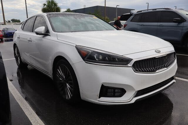 2019 KIA Cadenza