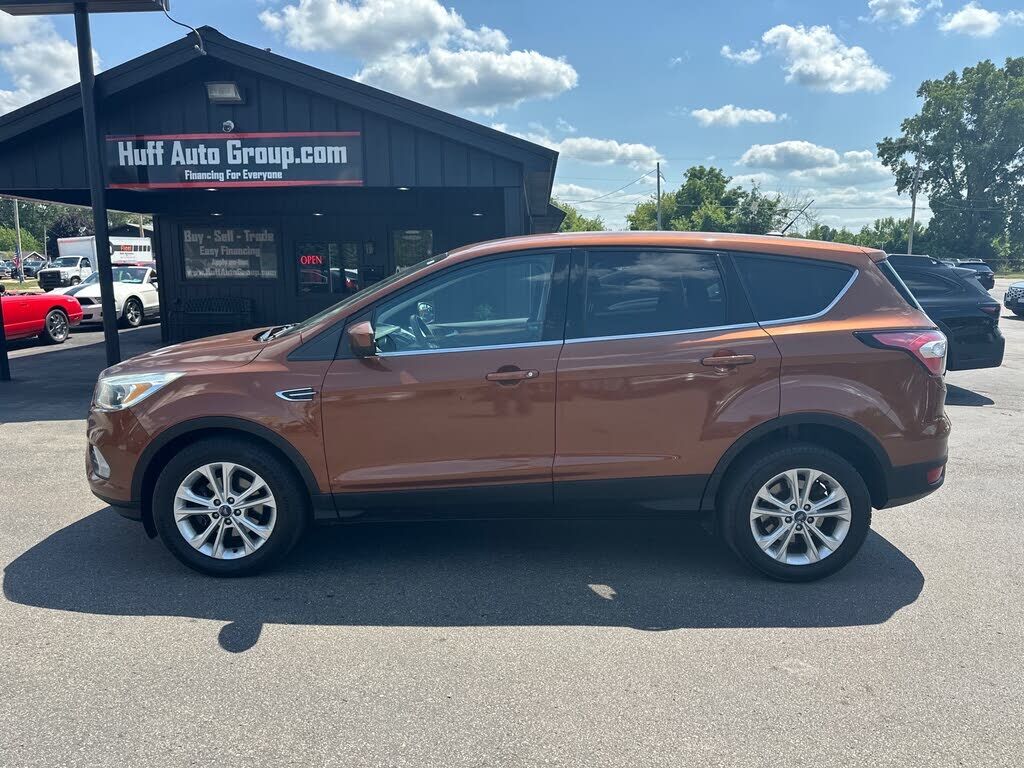 2017 FORD Escape