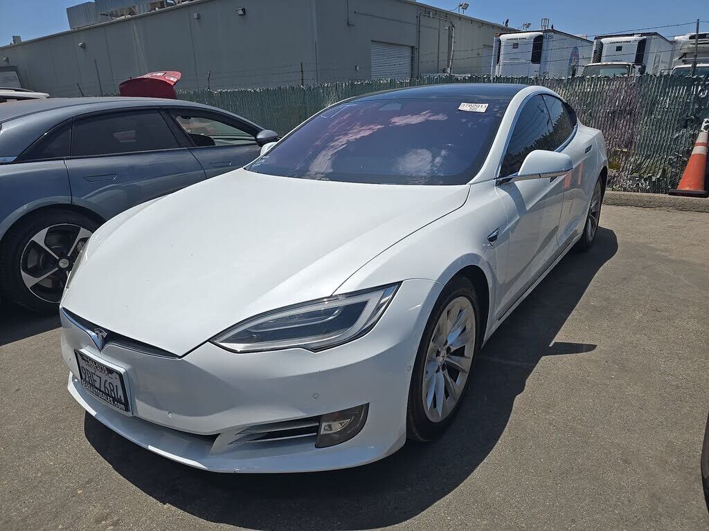 2018 TESLA Model S