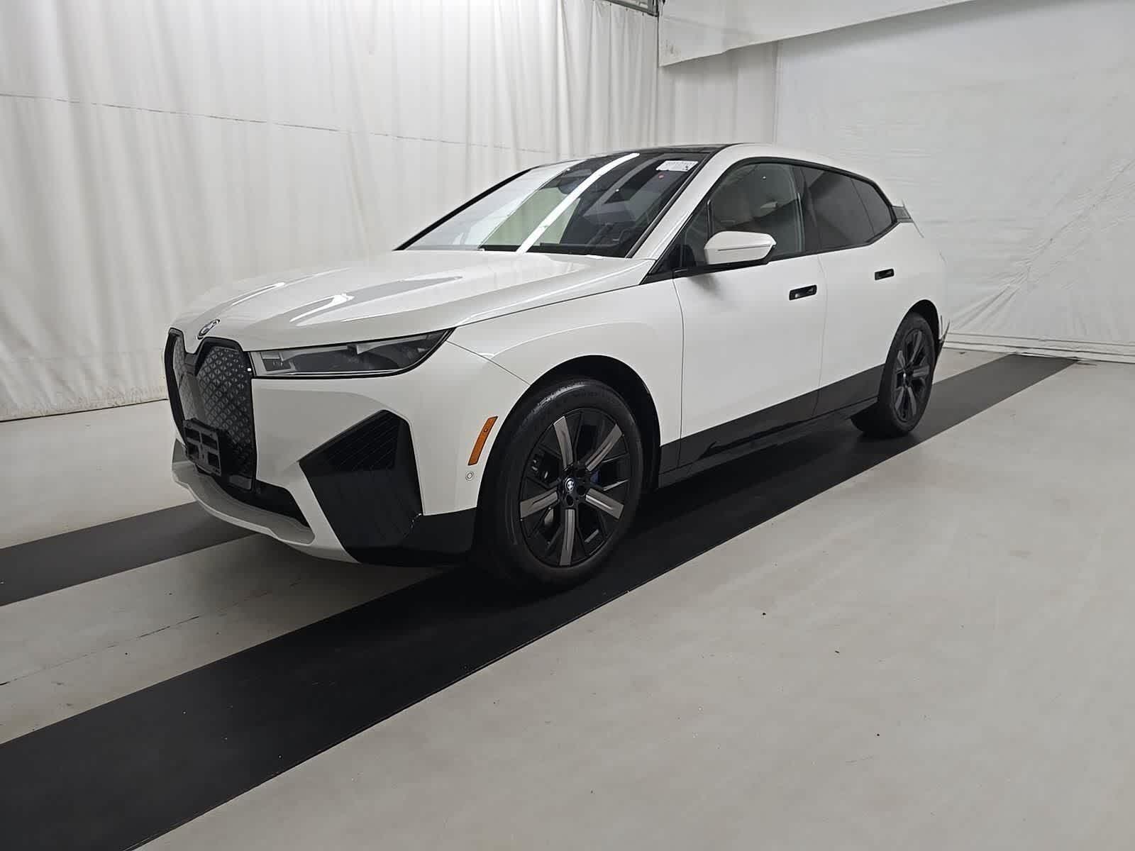2023 BMW ix