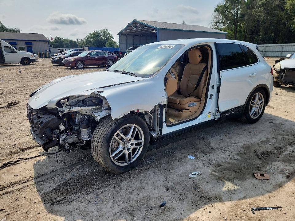 2014 PORSCHE Cayenne