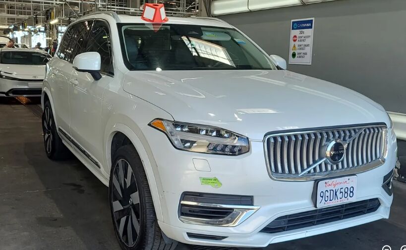 2023 VOLVO XC90