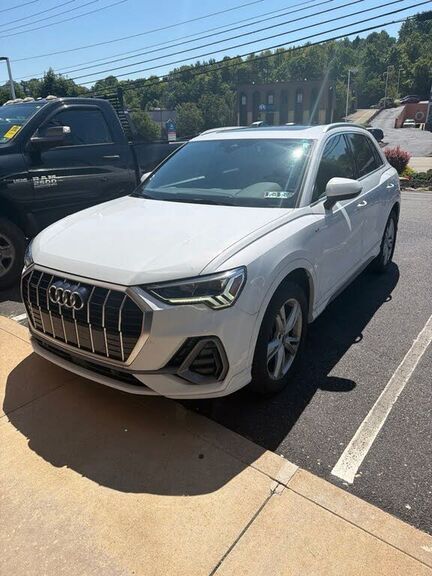 2022 AUDI Q3