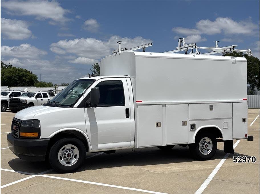 2023 GMC Savana