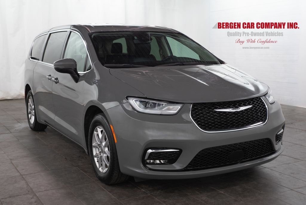 2023 CHRYSLER Pacifica