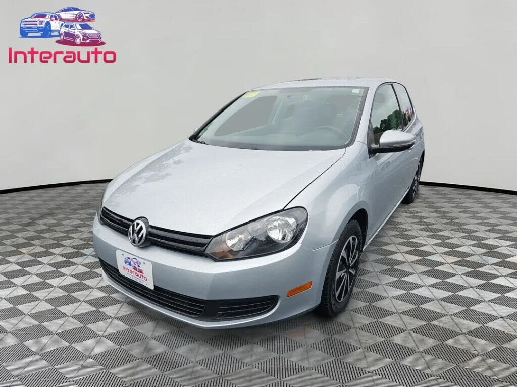 2011 VOLKSWAGEN Golf