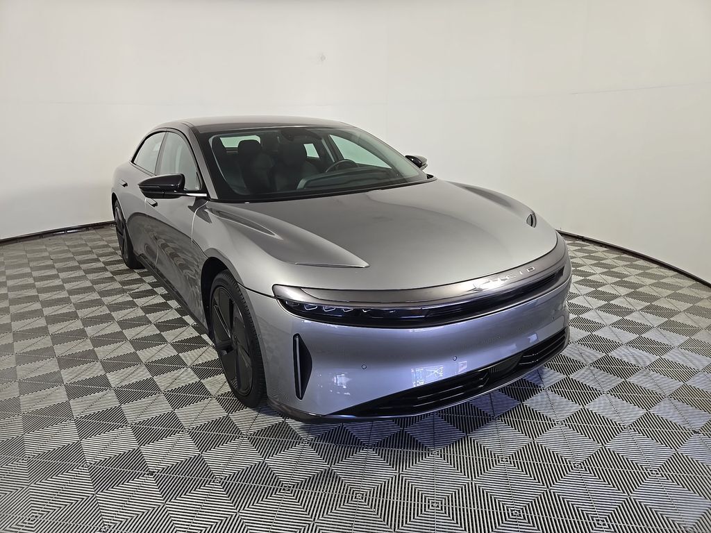 2025 LUCID Air