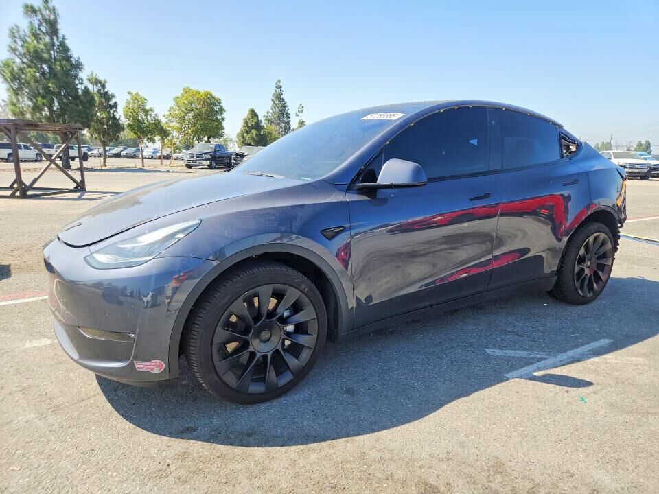 2022 TESLA Model Y