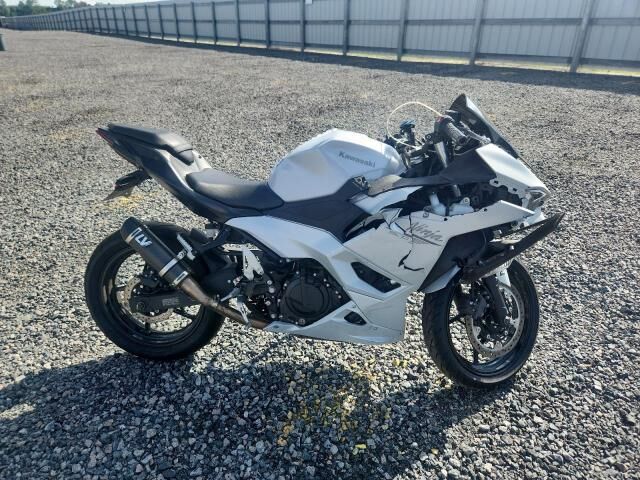 2025 KAWASAKI Ninja
