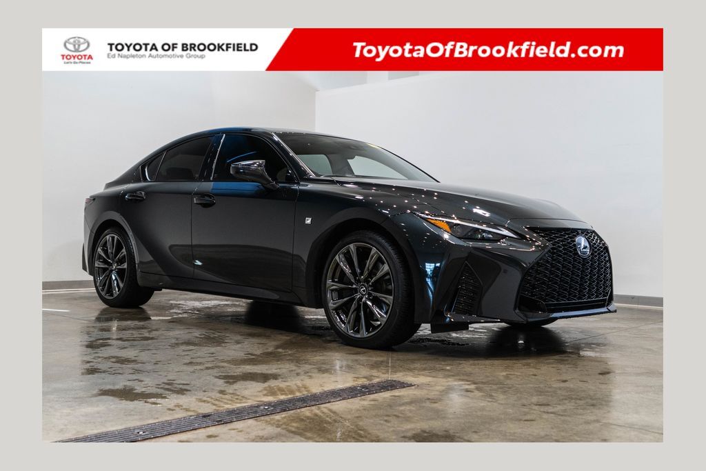 2025 LEXUS IS