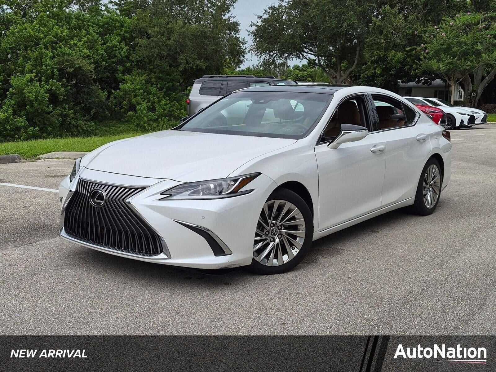 2020 LEXUS ES