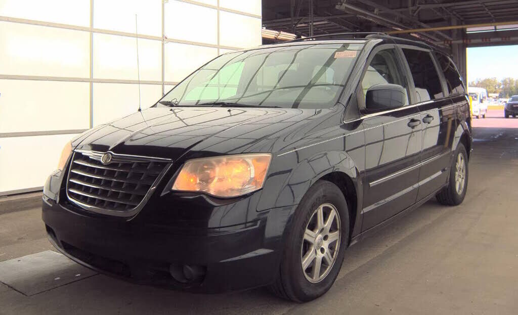 2010 CHRYSLER Town and Country