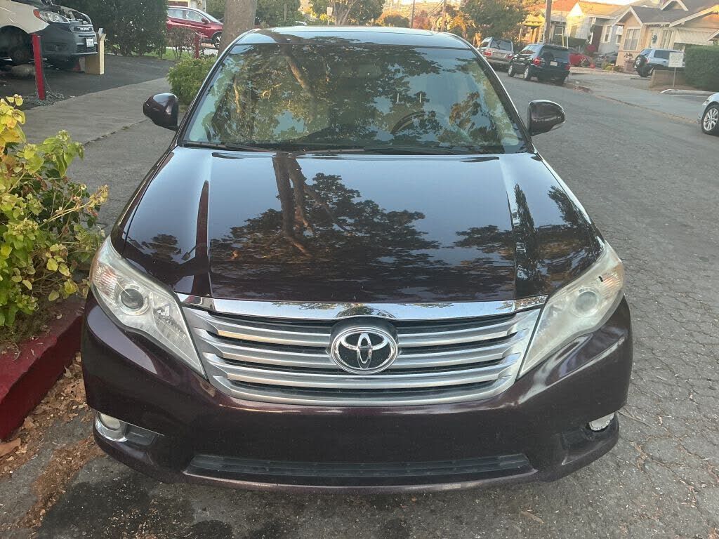 2012 TOYOTA Avalon