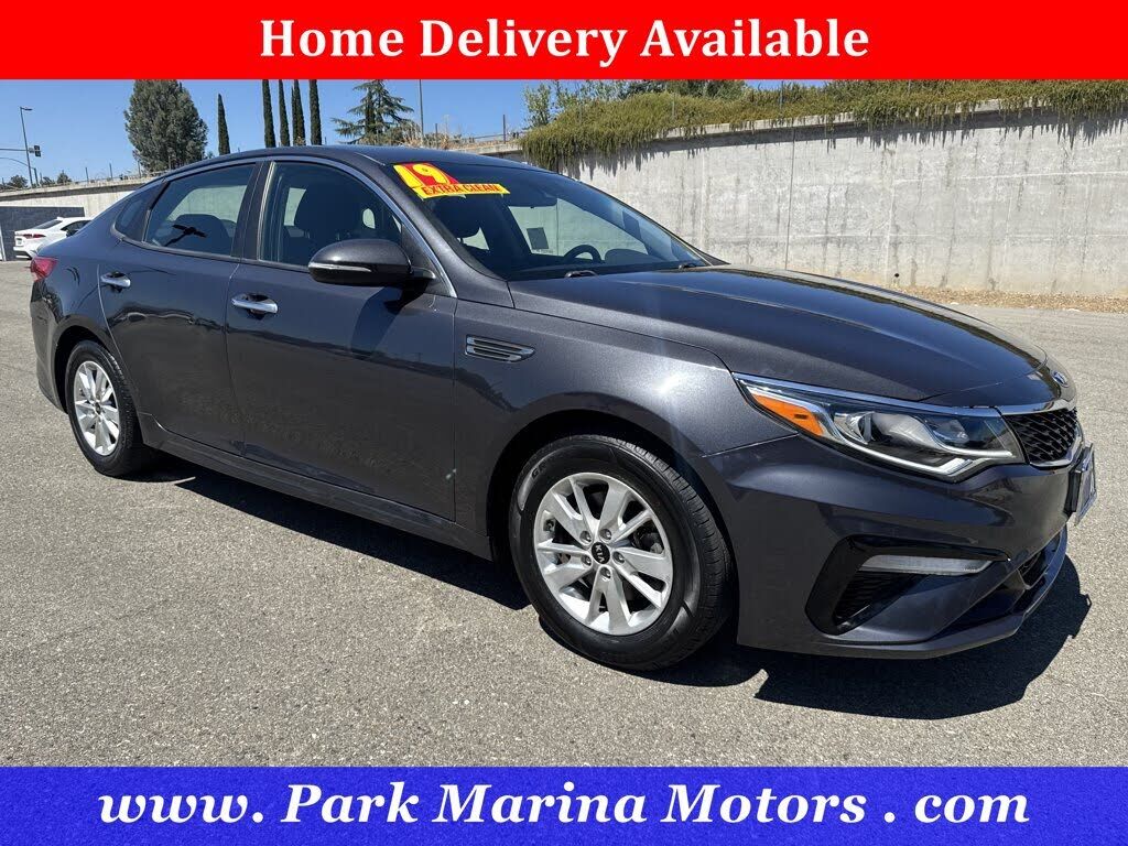 2019 KIA Optima