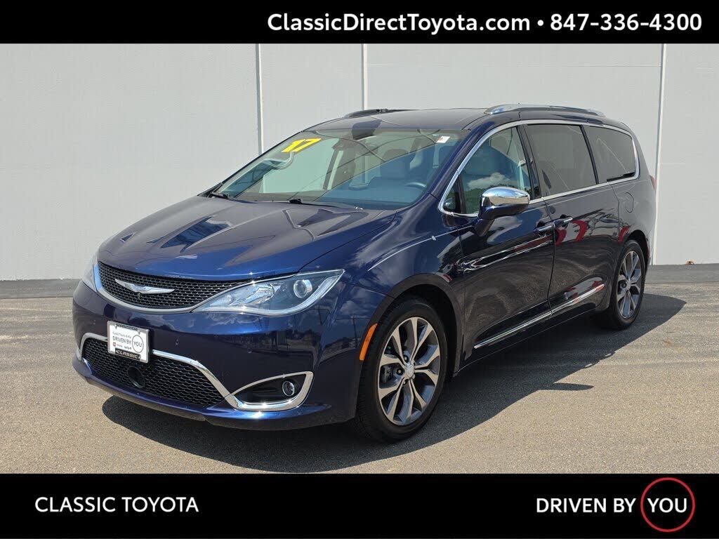 2017 CHRYSLER Pacifica
