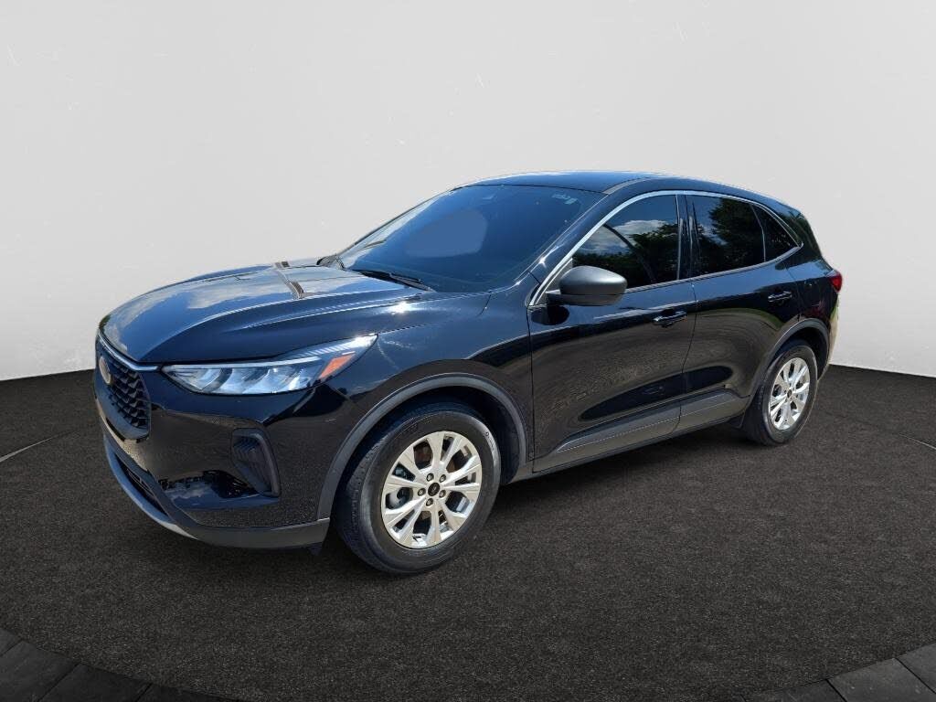 2023 FORD Escape