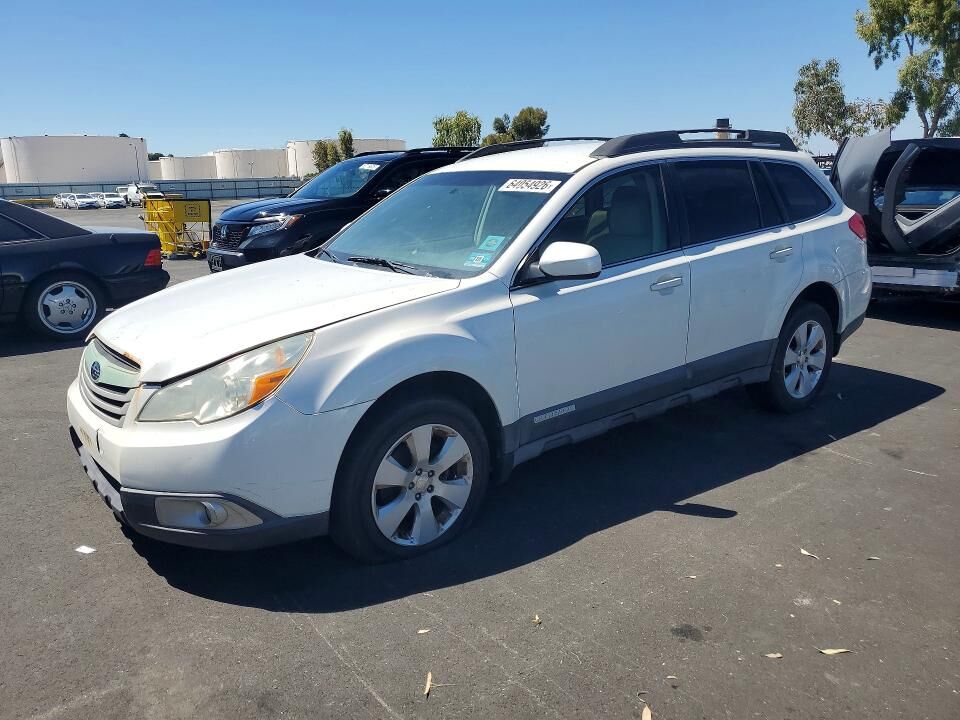 2010 SUBARU Outback