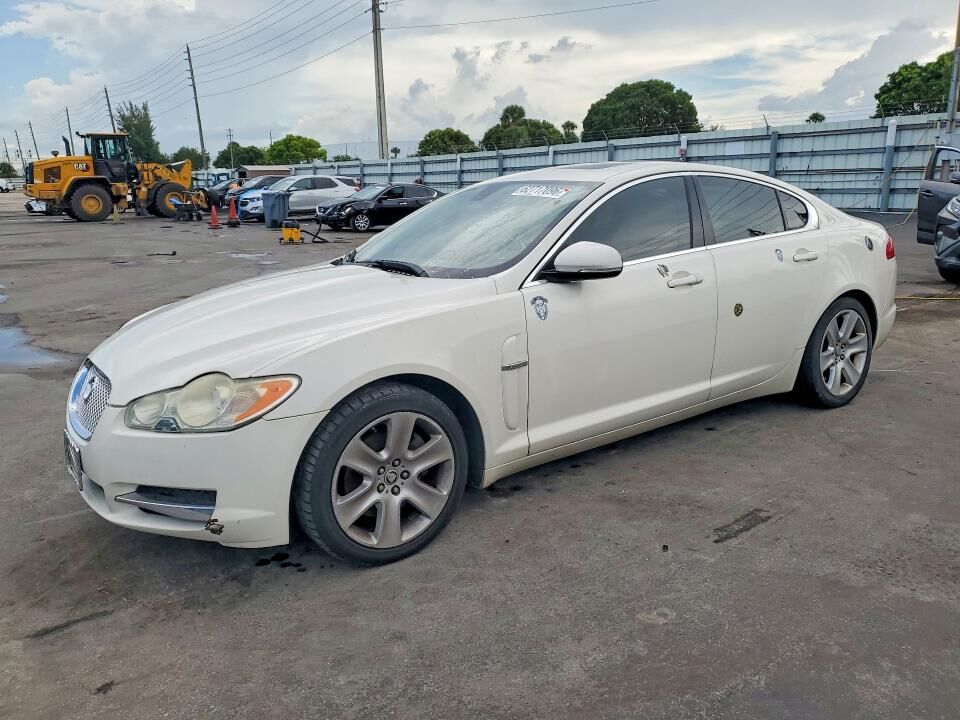 2010 JAGUAR XF