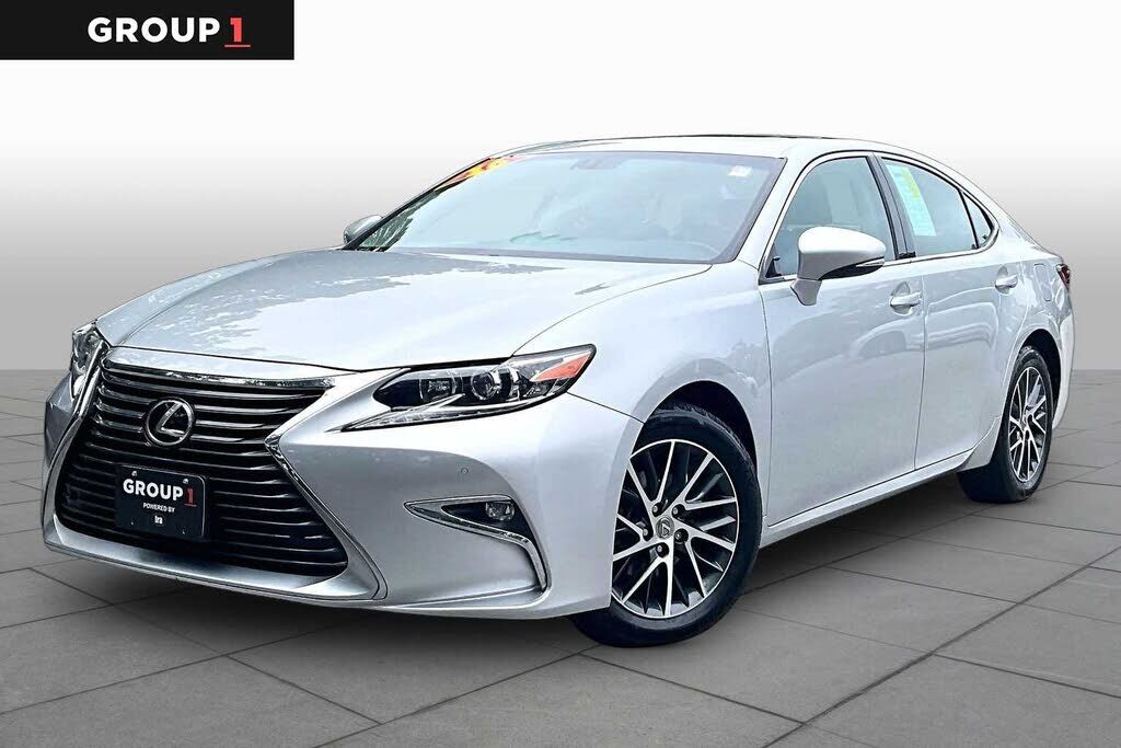 2016 LEXUS ES