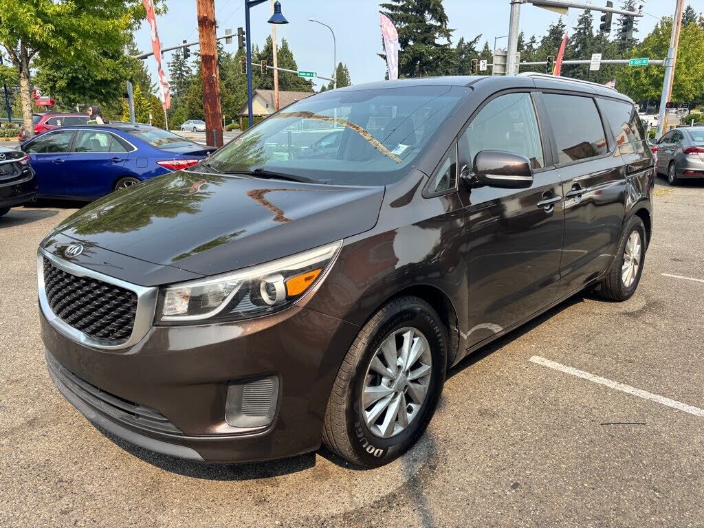 2016 KIA Sedona