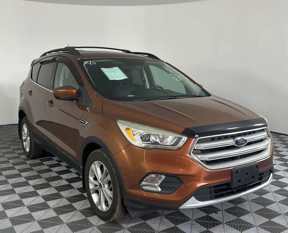 2017 FORD Escape