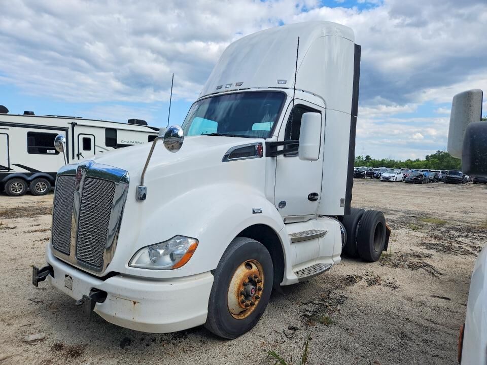2015 KENWORTH T680