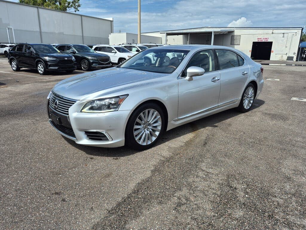 2016 LEXUS LS