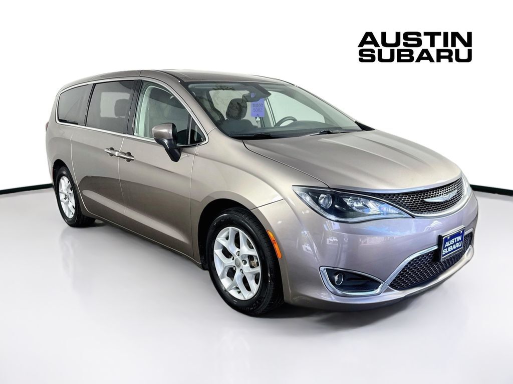 2017 CHRYSLER Pacifica