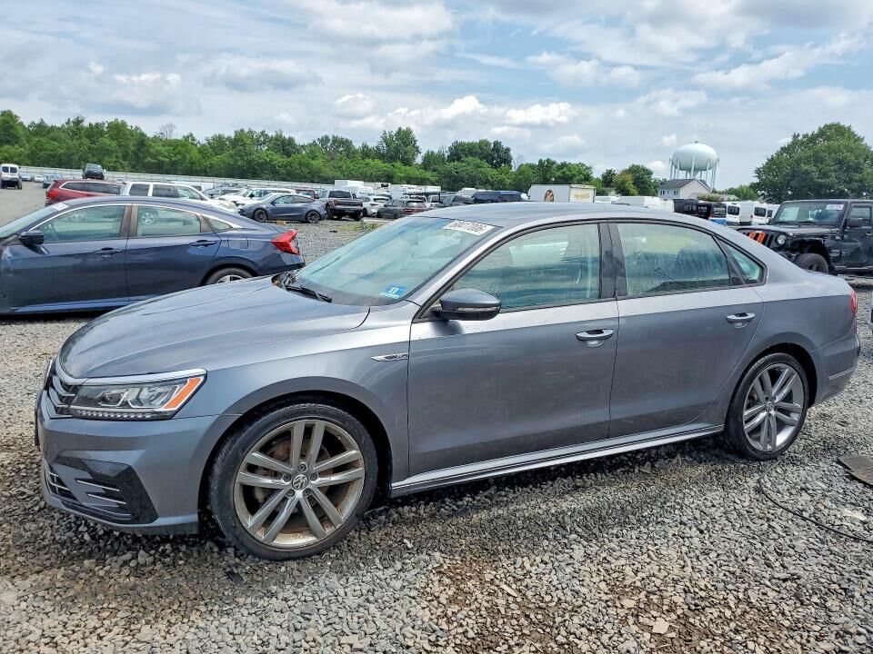 2018 VOLKSWAGEN Passat