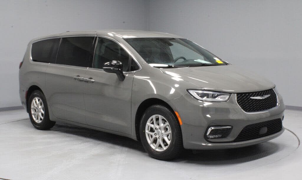 2025 CHRYSLER Pacifica