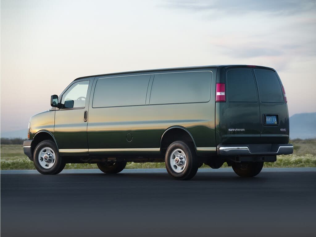 2015 GMC Savana