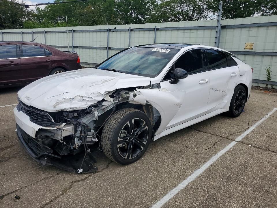 2022 KIA K5