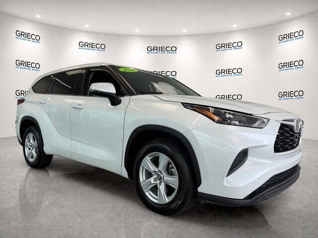 2022 TOYOTA Highlander