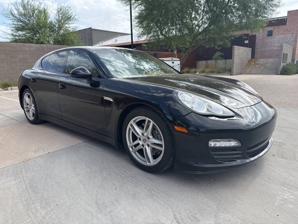 2012 PORSCHE Panamera