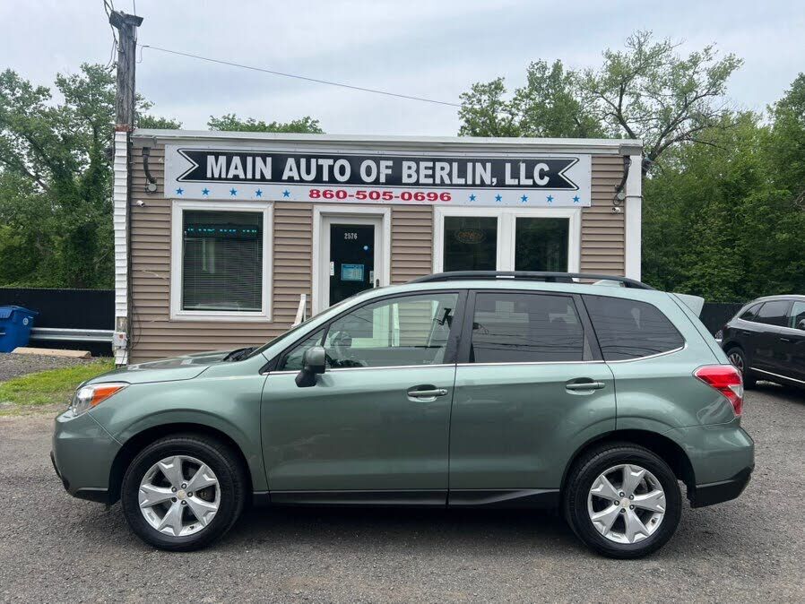 2016 SUBARU Forester