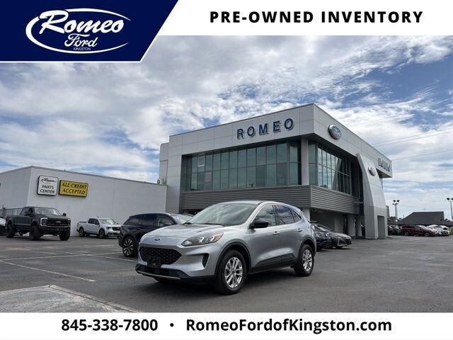 2022 FORD Escape