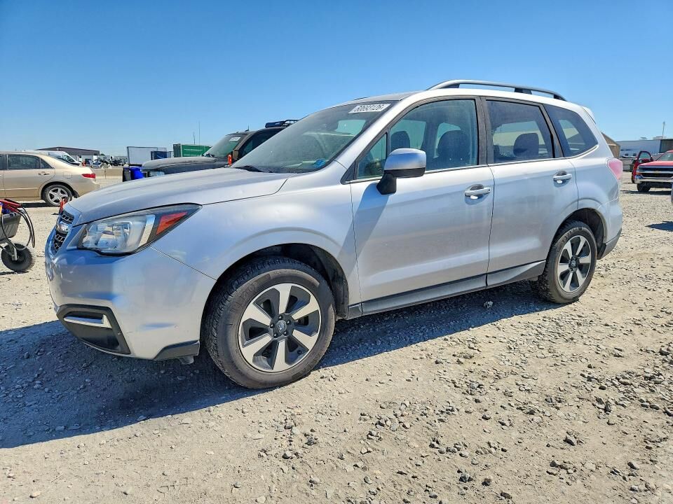 2018 SUBARU Forester
