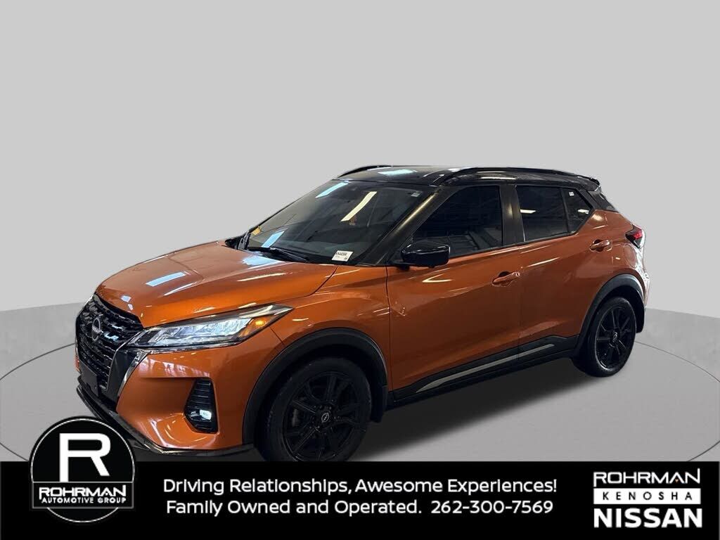 2022 NISSAN Kicks